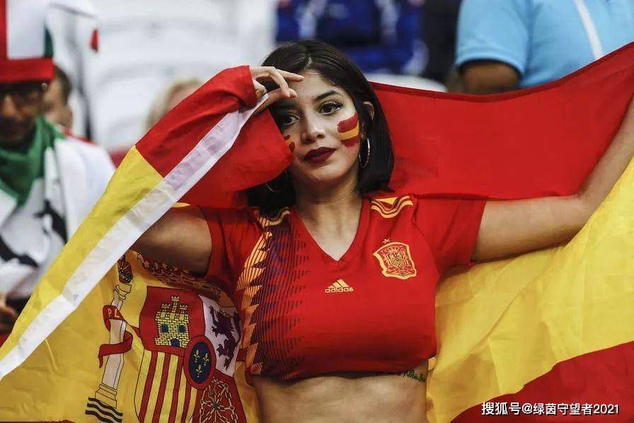 这是个二元对立的故事，黑暗与光明全部在琴的心中